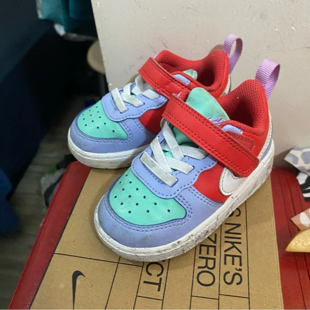 Nike Kids Mint, Lavender & Red Hook-and-Loop Sneakers